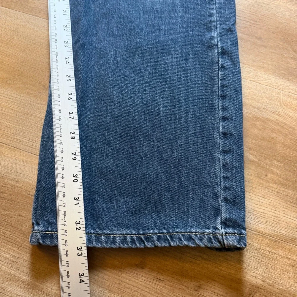 Levis levi 569